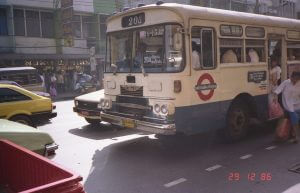 Busfahren in Bangkok in den 80er Jahren