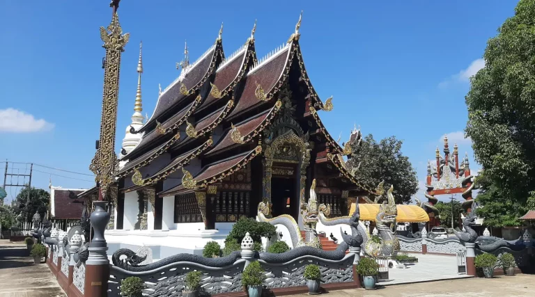 Wat Fang Min, ein Beispiel für einen schönen, aber wenig bekannten Tempel in Chiang Rai
