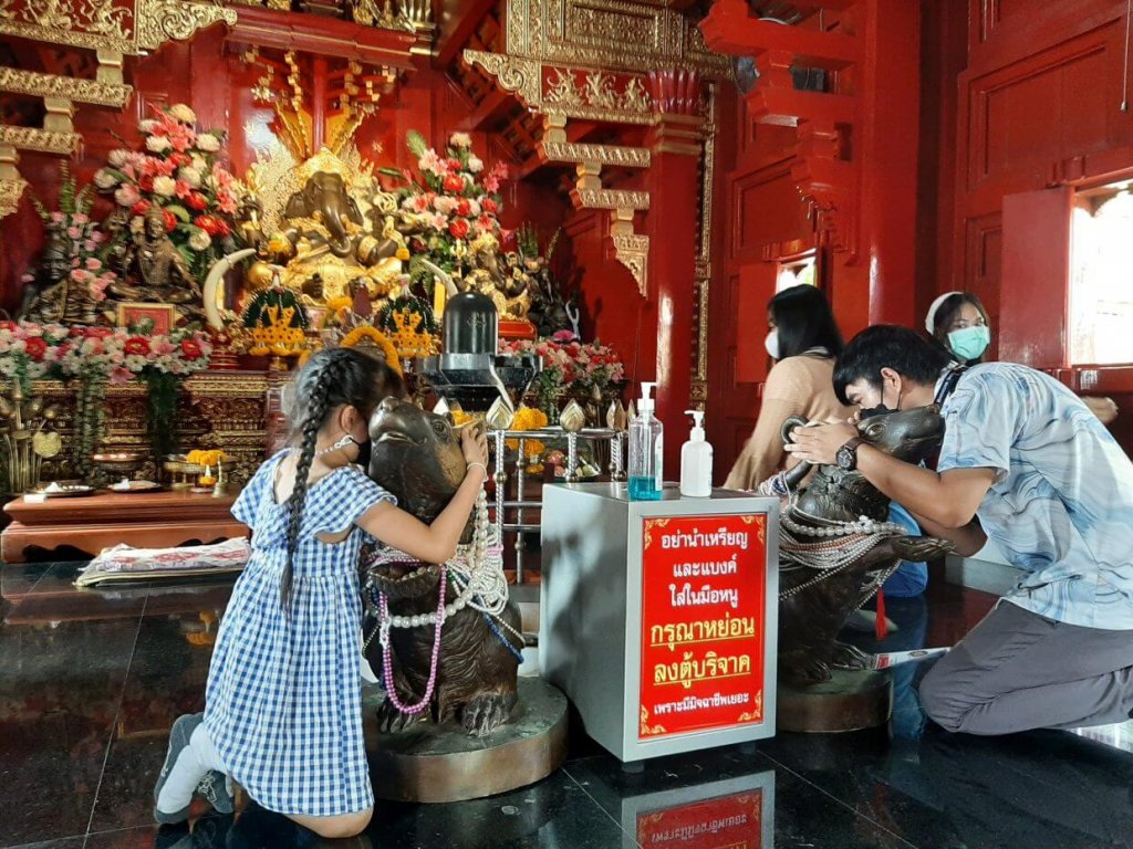 Bei Ganesha einen Wunsch erbitten