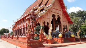 Wat Chiang Yuen Chiang Rai