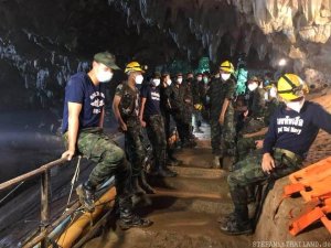 Netflix Thai Cave Rescue - warten in der Höhle